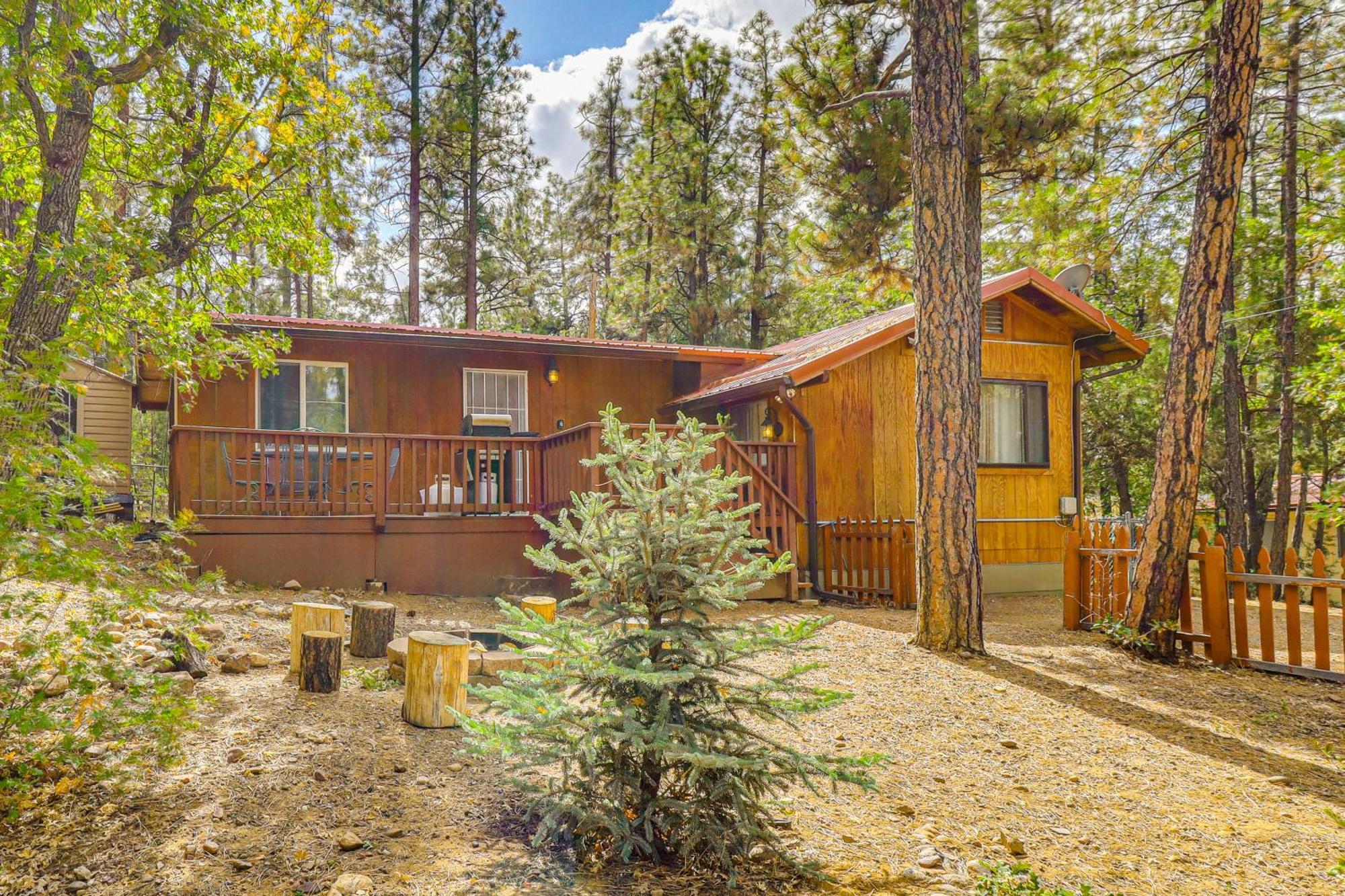 Cozy Lakeside Escape With Deck 4 Mi To Rainbow Lake Pinetop-Lakeside Exterior photo